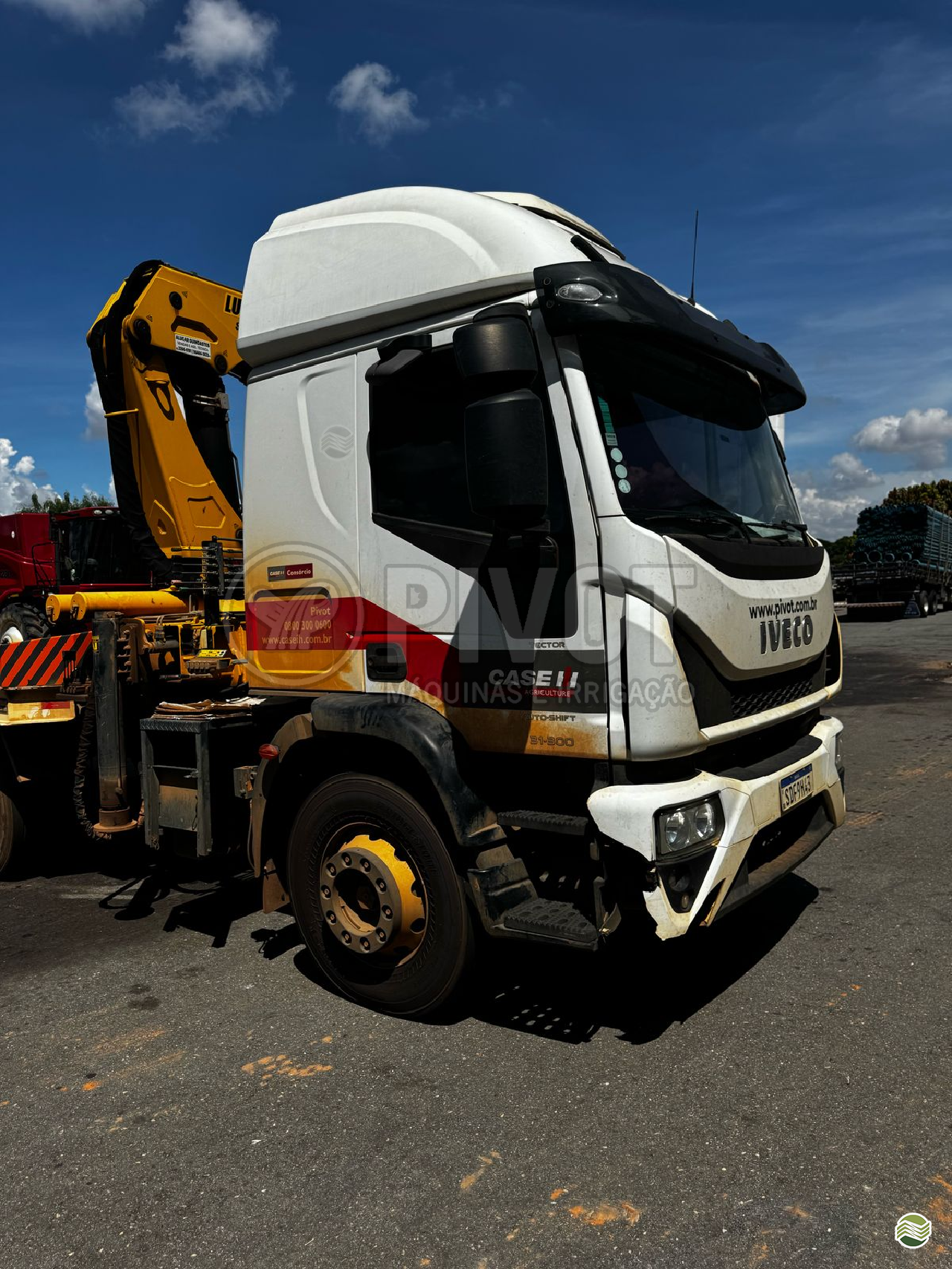 CAMINHAO IVECO TECTOR 310E30 Pivot Máquinas - Case  GOIANIA GOIAS GO